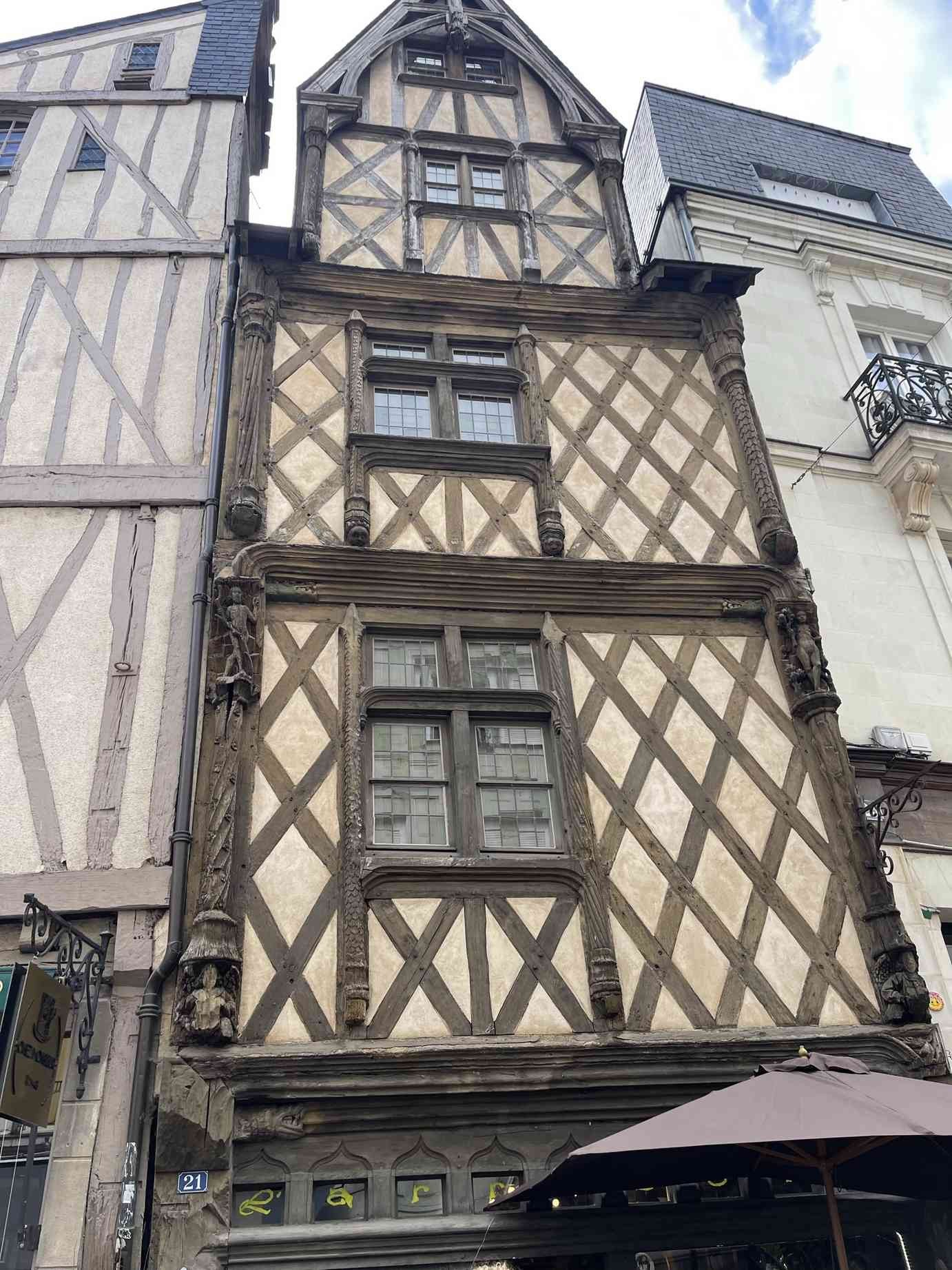 Angers 0064